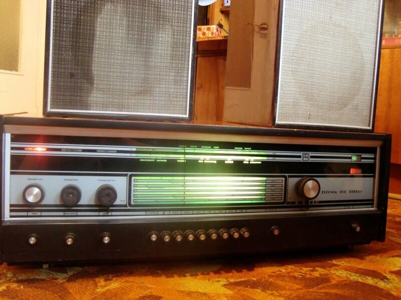 Радиола сетевая ламповая "Эстония-006-стерео"с 1973 года выпускалась Таллинским заводом Пунане-РЭТ 