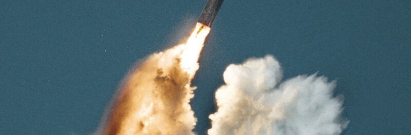 Сколько нужно ядерных ракет чтобы страну не трогали?