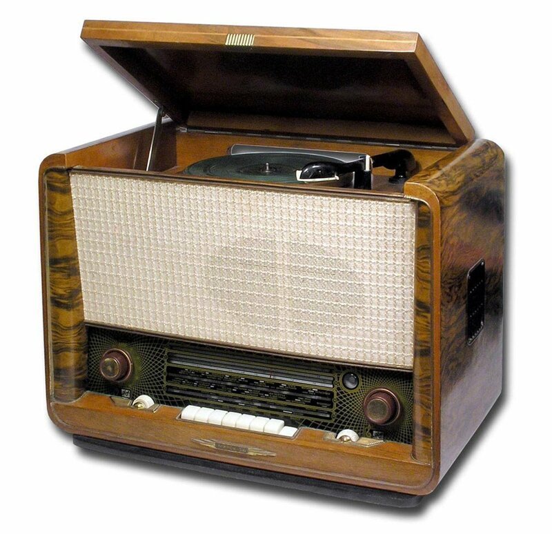 Радиола сетевая ламповая "Минск-58"с 1958 года выпускалась на Минском радиозаводе.