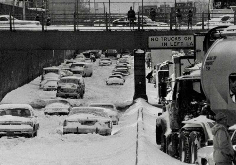 Снежные заносы в Нью-Йорке. США. 1983 г. 