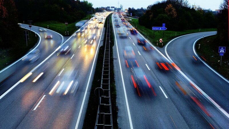 Германия выступила против ограничения скорости на автобанах