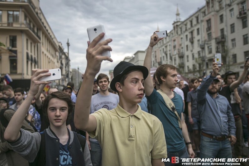 Стало известно самое коварное оружие России против "бархатных революций"
