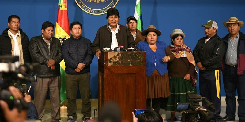 Переворот и анархия: что происходит в Боливии