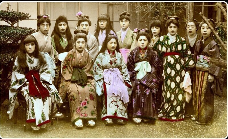 Проститутки из борделя «Цветущая вишня», 1890–е годы, Йокогама, префектура Канагава, Японская империя. 