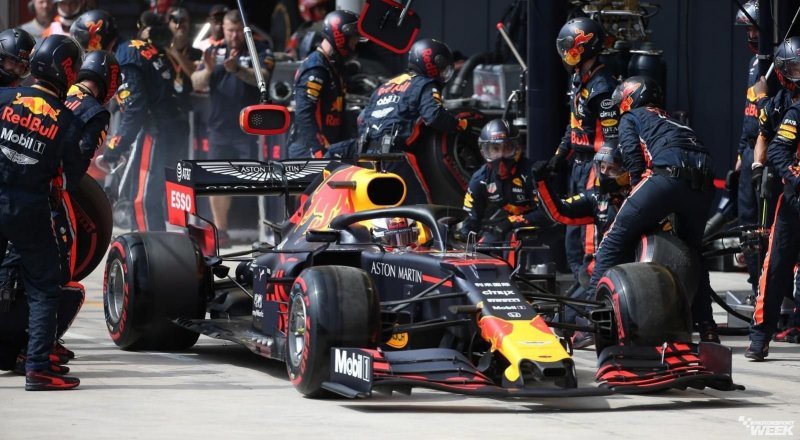 Команда Red Bull установила новый рекорд по скорости пит-стопа в Формуле-1