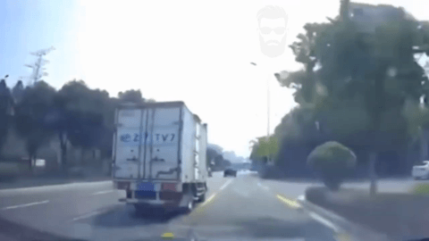 Выкрутил руль