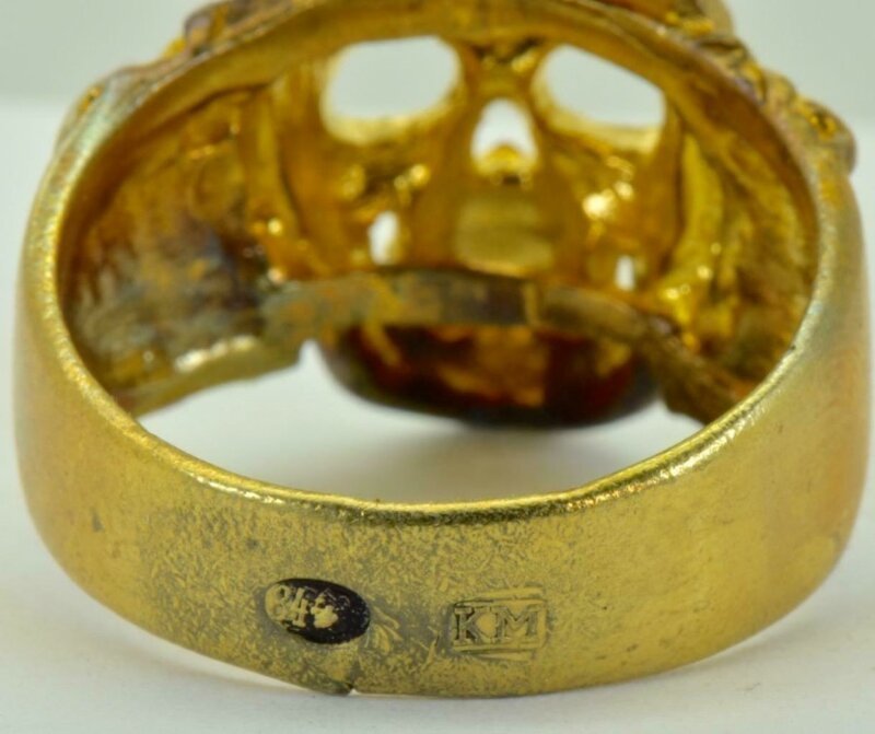 Что означает кольцо с черепом времен Первой Мировой Войны?