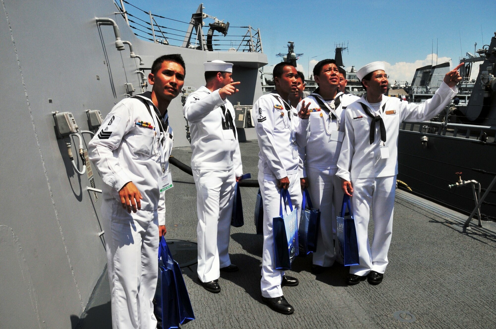 ВМС США моряки