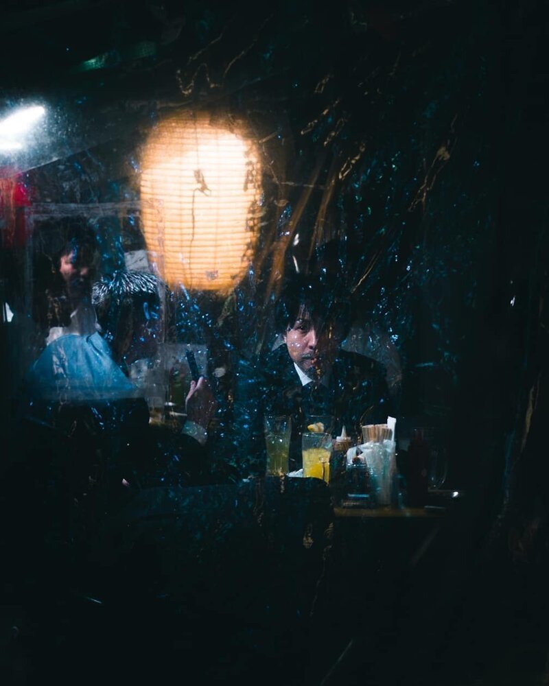 Фотограф провел 3 недели в Японии и снял фотографии, вдохновленный киберпанком и нуаром