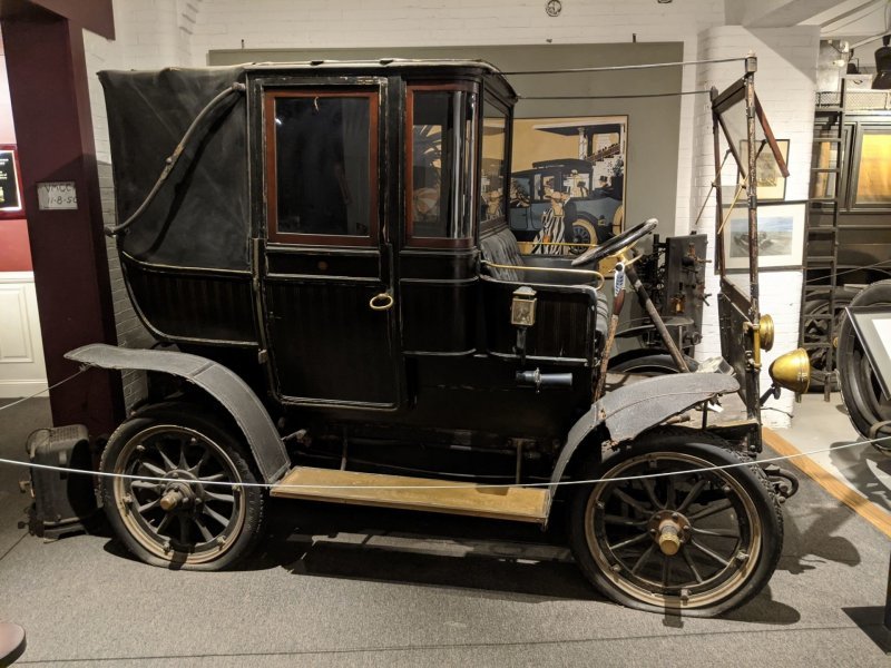 Electromobile (1905) — британский электромобиль с французским кузовом Kellner