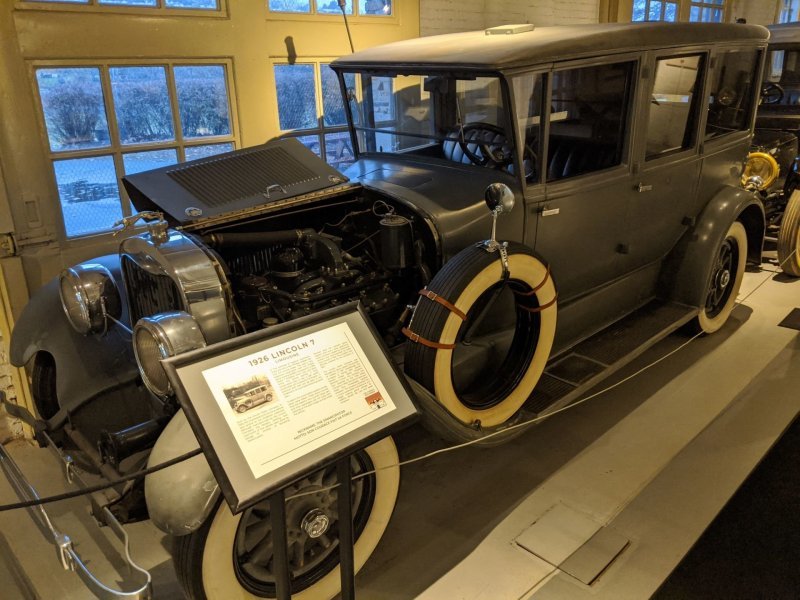 Lincoln 7 (1926) — самый молодой из оригинальных автомобилей семьи Андерсонов, который сохранился в коллекции. Интересно, что его кузов изготовило ателье Джорджа МакНейра в Бруклайне, Массачусетс — том же городе, где машина и экспонируется