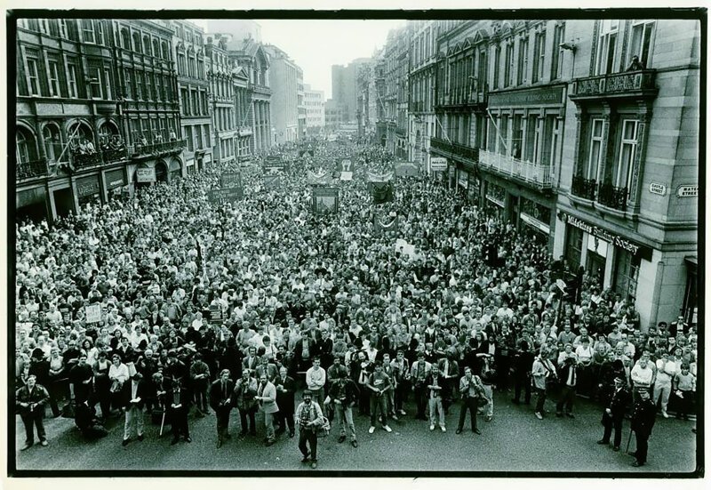 Демонстрация в поддержку лейбористского совета Ливерпуля в 1985 году