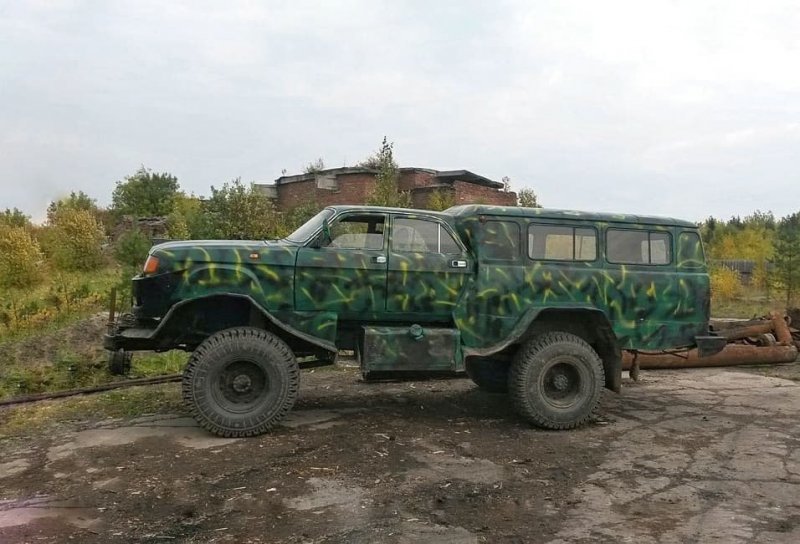 Внедорожный "Франкенштейн" собранный из «Волги», УАЗ-452 и ГАЗ-66
