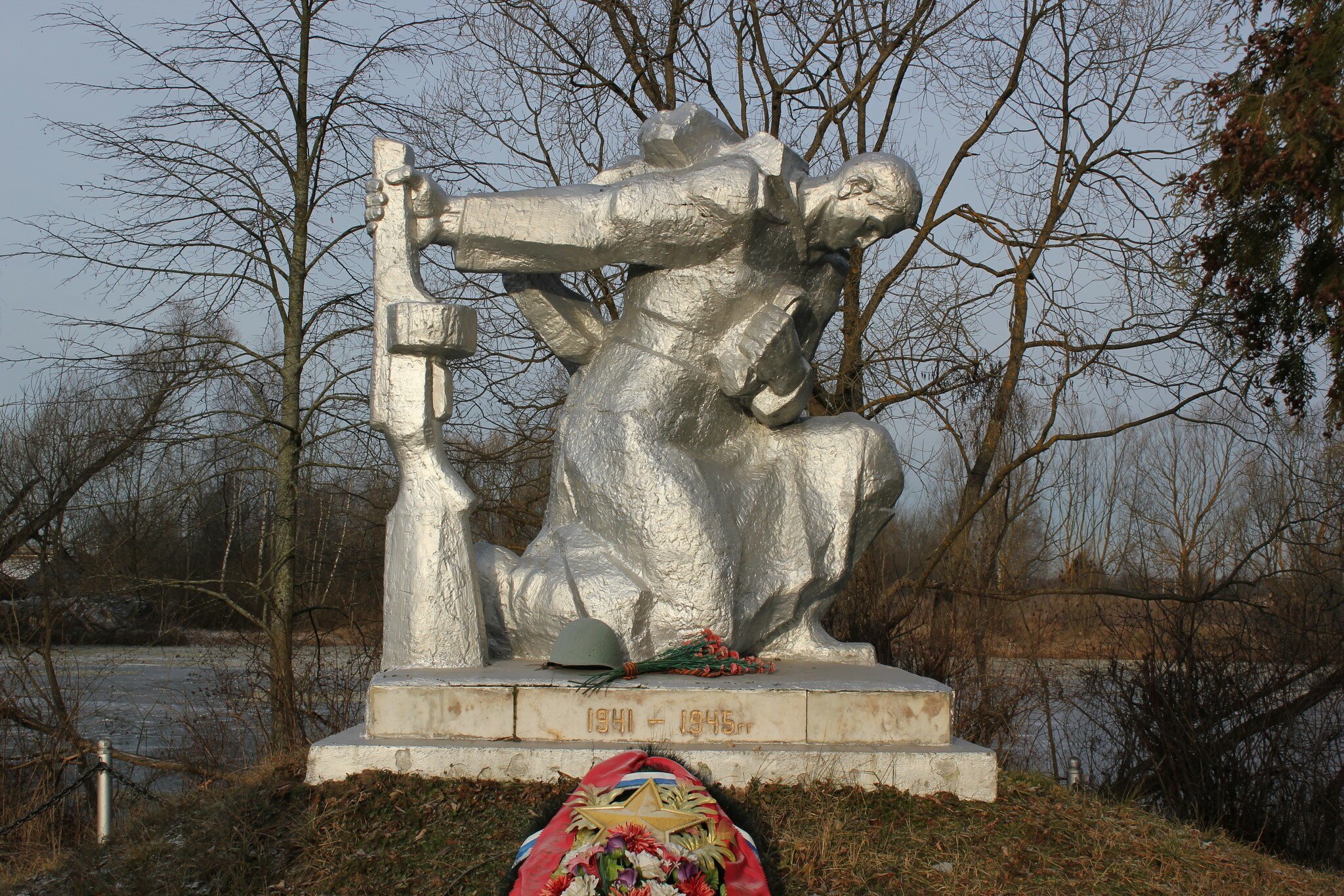 Воздвиженское клин. Воздвиженское (Сергиево-Посадский район). Село Воздвиженское памятник. Село Воздвиженское Сергиево-Посадский район история. Памятники села Воздвиженское.