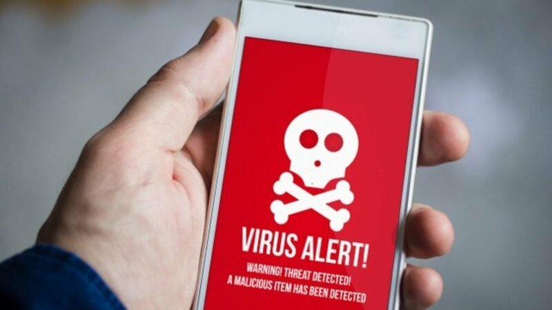 Вирус на смартфоне, который самостоятельно переводит деньги через банковские приложения