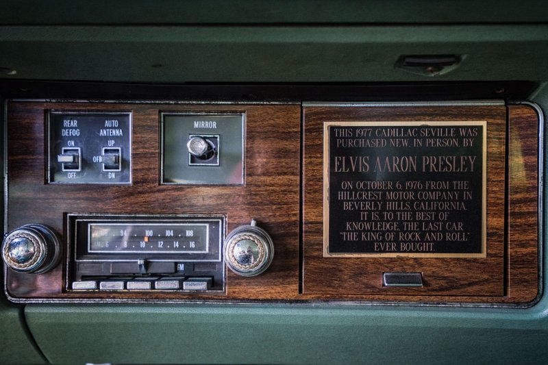 Cadillac Seville — автомобиль подаренный Элвисом Пресли девочке-подростку