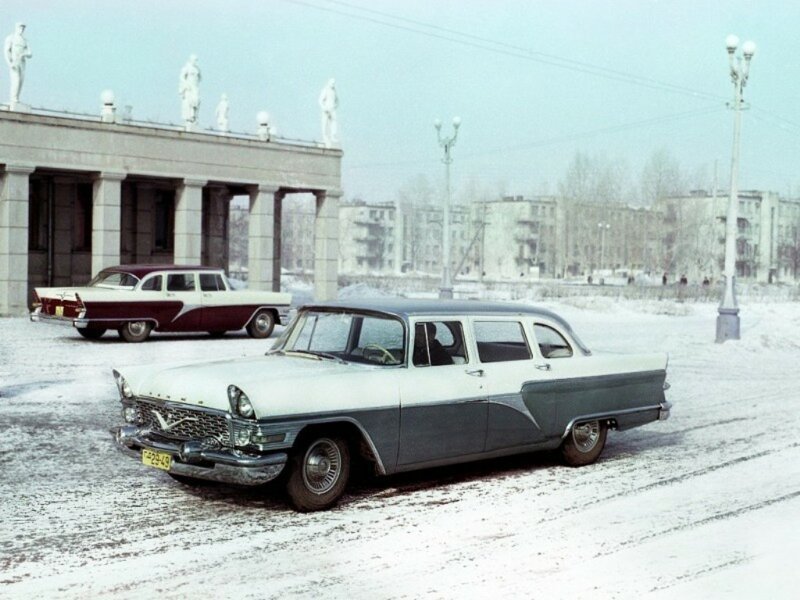 В 1959 г. начато производство ГАЗ-13 Чайка, продолжавшееся до 1979 г.