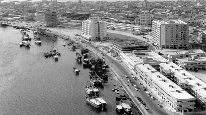 9. Набережная линия в городе Дубай. 1950-е.