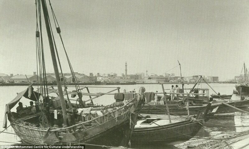 12. Один из заливов в Дубае. 1960-е.
