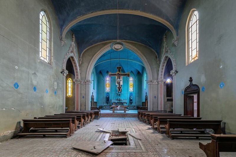 20. Разрушенная и заброшенная церковь (Италия)
