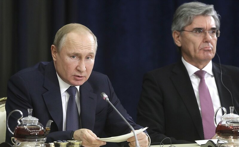 Почему Путин заявляет, что Россия не остановит транзит газа через Украину