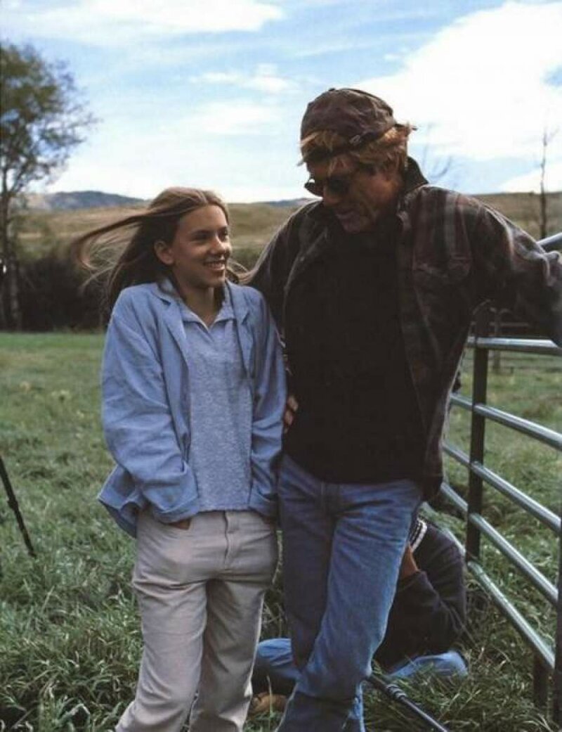 Скарлет Йохансон и Роберт Редфорд на съемках картины "Заклинатель лошадей", 1997 год.