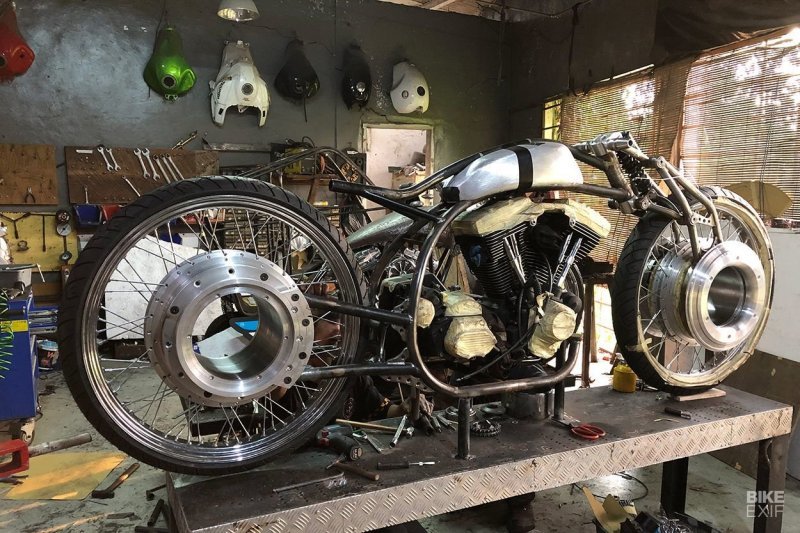 Необычный Harley-Davidson, построенный для мото-шоу в Джакарте 