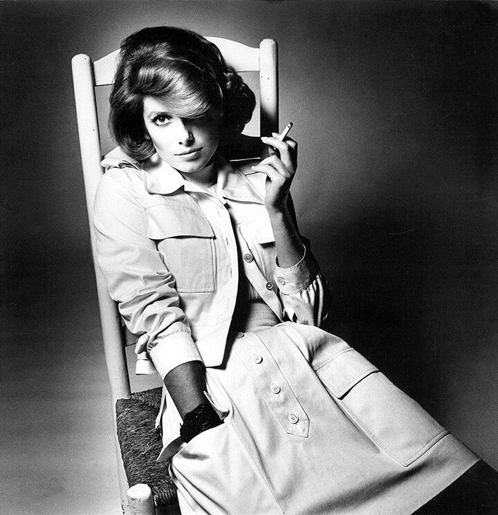 Декабрь 1969 года. Итальянский Vogue. Катрин Денев. Фото Jeanloup Sieff.