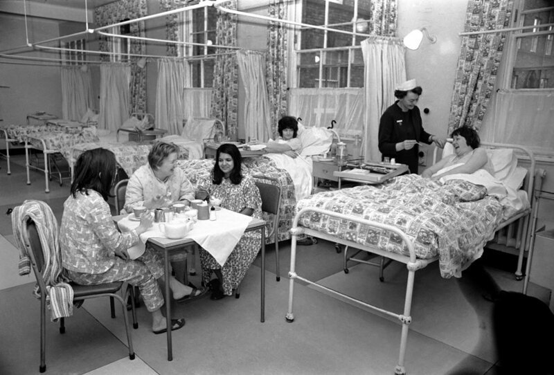 Декабрь 1969 года. Великобритания. «Добрые самаритяне» в больничной палате.