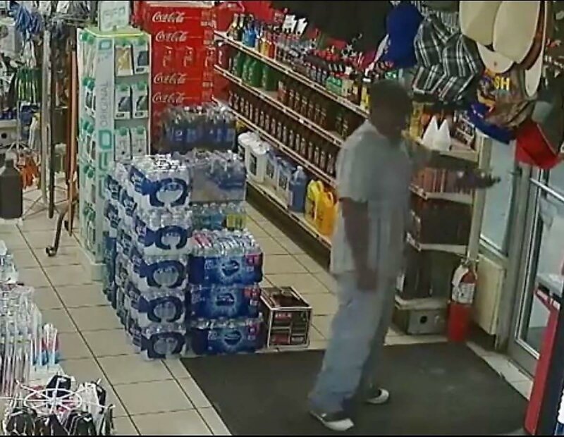 Житель Флориды украл бутылку Pepsi и попытался выбить запертую дверь