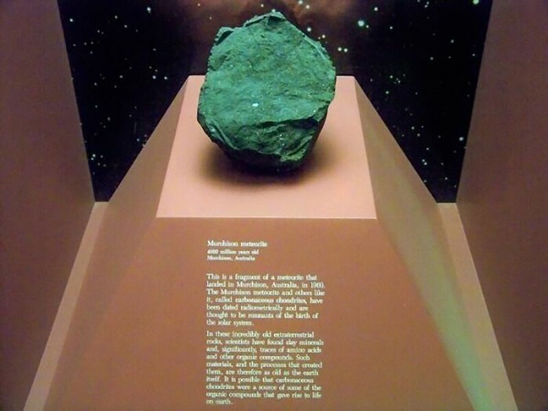 Мерчисонский метеорит, один из самых старых камней в мире.