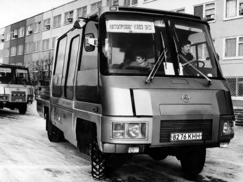 Редкий советский автобус КАвЗ: Полный привод и модульная конструкция