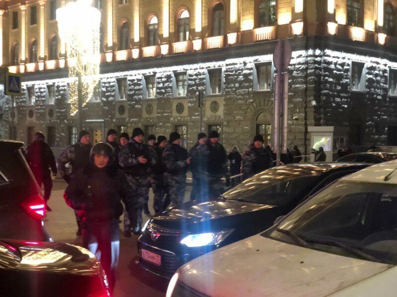 Житель Подмосковья устроил стрельбу в здании ФСБ на Лубянке