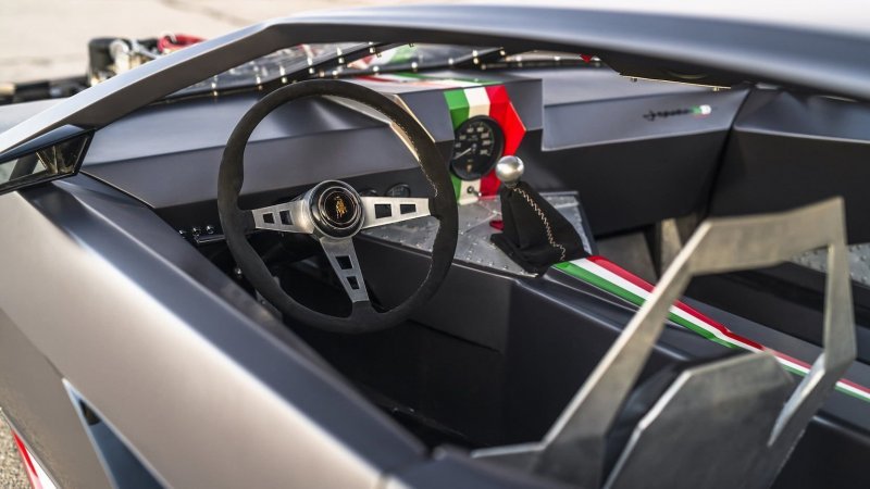 Хот-род, созданный на основе Lamborghini Espada V12, продадут с аукциона