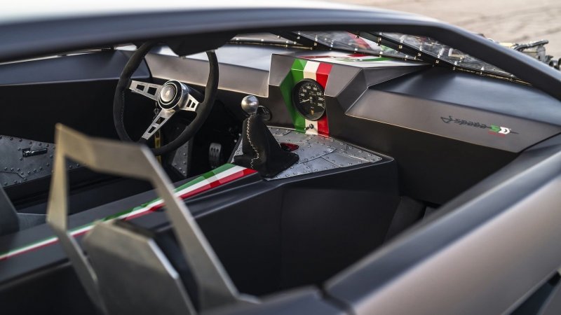 Хот-род, созданный на основе Lamborghini Espada V12, продадут с аукциона