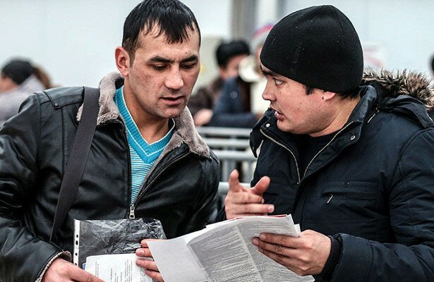 В России начнут платить пенсии мигрантам
