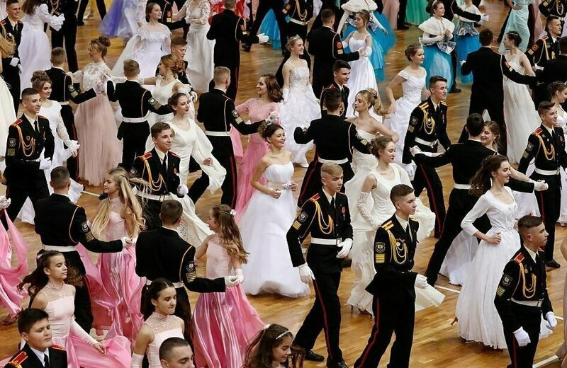 Белорусские кадеты побывали на балу