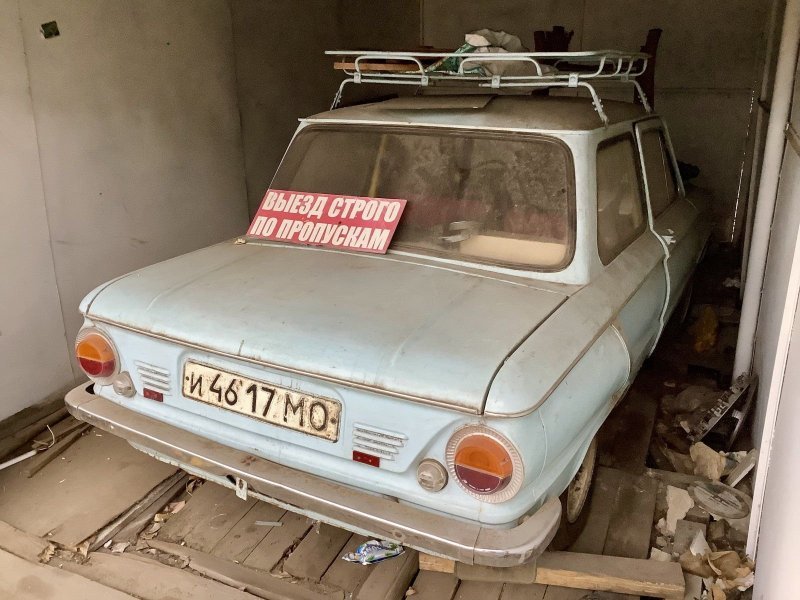 Автомобили, которые нашли во время сноса московских гаражей