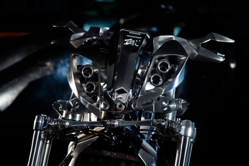 Кастомный трехколесный мотоцикл Yamaha Niken от поляков из Game Over Cycles