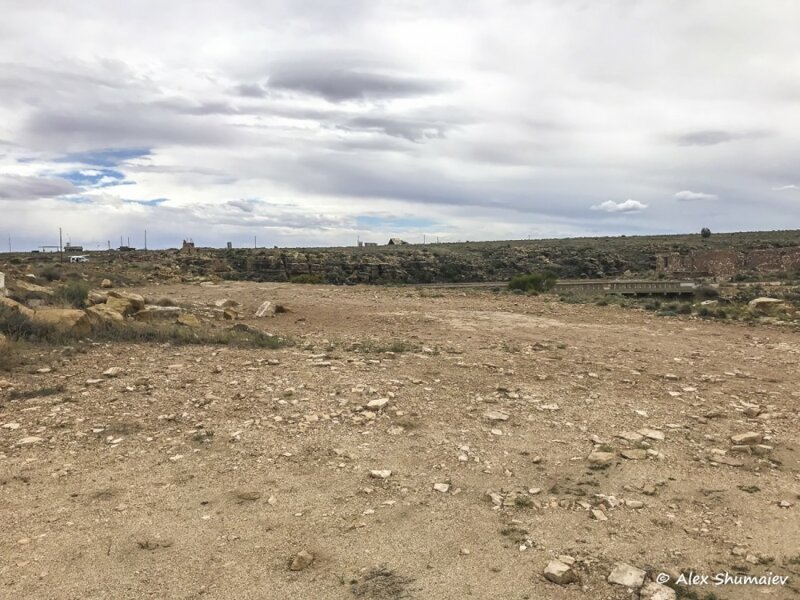 Аризонский кратер и заброшенный городок Два Ствола