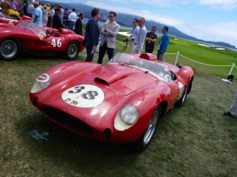 7. Ferrari 250 Testa Rossa 1957 года (№0704TR) — $32,890,000 (2 106 000 000 руб.).