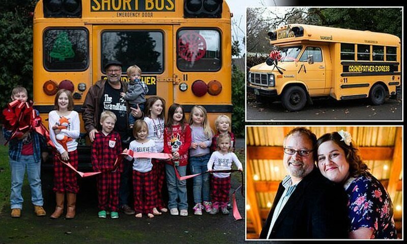 Американец подарил своим внукам на Рождество собственный школьный автобус