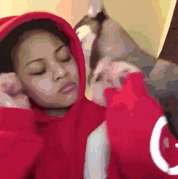 Гифки с девушками