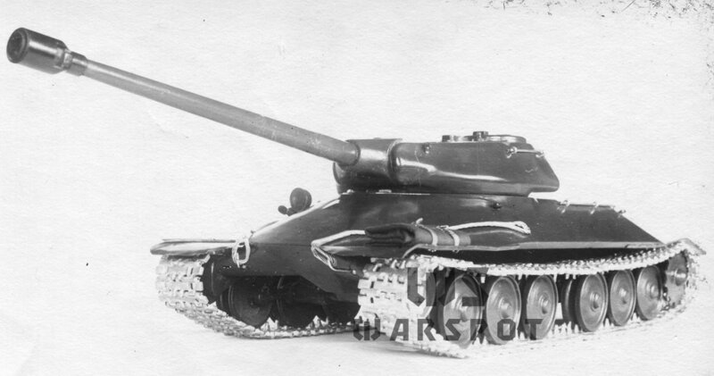 Проект модернизации ИС-2, разработанный ОКБ завода №100 в апреле 1944 года. Он лёг в основу проекта нового танка, который в апреле 1944 года начали разрабатывать на опытном заводе