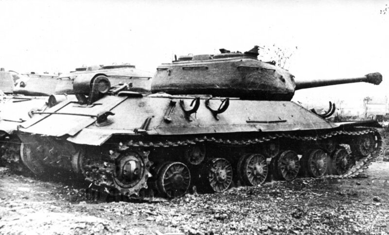 В ходе восстановления танка в 1946 году немного изменилась верхняя кормовая плита корпуса