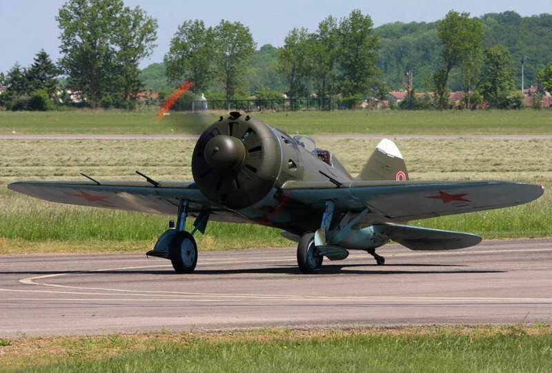 Итак, чем крутили винты советских самолетов. Понятно, что двигателями. А какими?