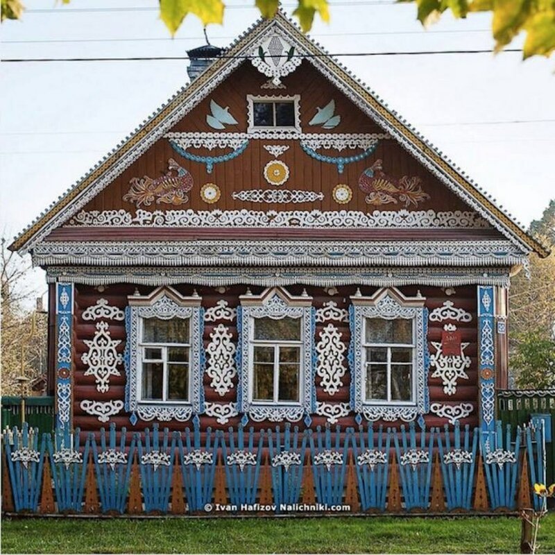 Сказочные русские домики, которые создадут вам праздничное настроение
