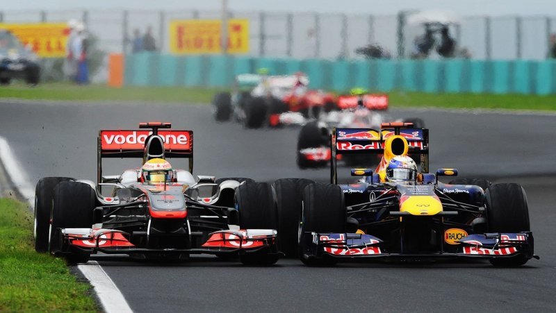 Соперничество Хэмилтона и Феттеля зародилось, когда немец выигрывал титулы за рулем Red Bull, а британец пытался бороться с ним на McLaren…