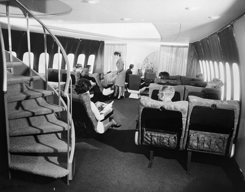 22 января 1970 года. Боинг 747. Первый коммерческий полет. Салон первого класса.