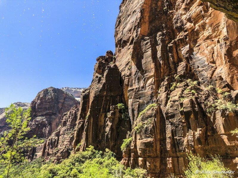 Плачущая скала и Изумрудные озера: популярные тропы Зайон каньона